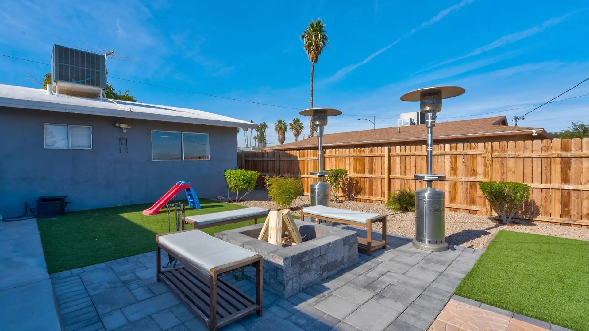 Ferienhaus Villa Big Group, Remodeled, Landscaped, King Beds, Desks Las Vegas