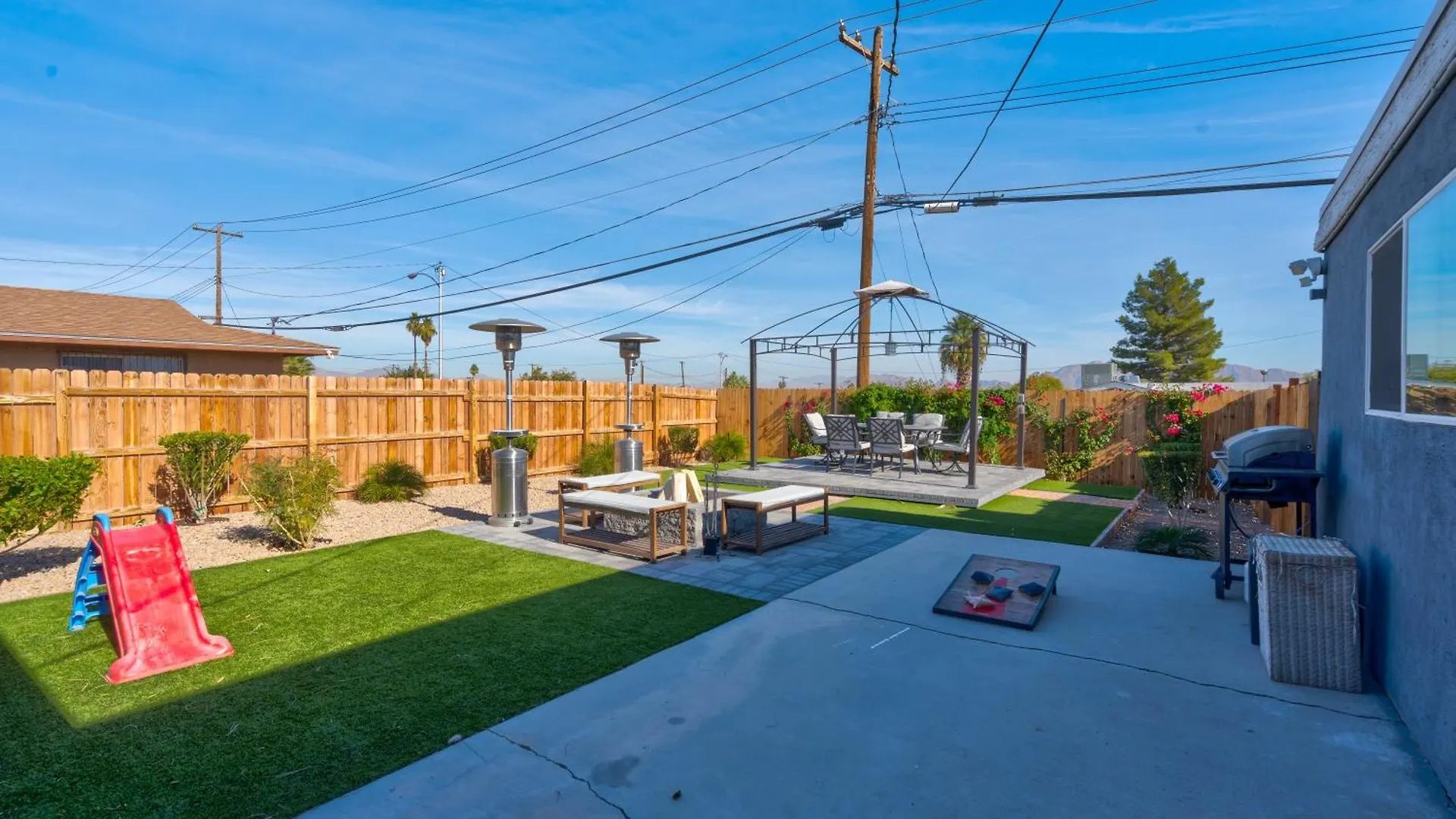 Villa Big Group, Remodeled, Landscaped, King Beds, Desks Las Vegas Ferienhaus