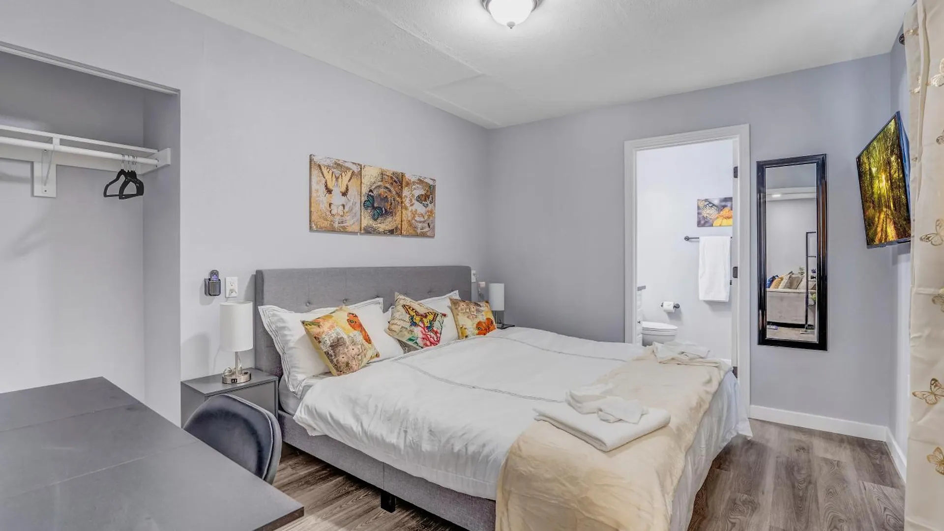 Ferienhaus Villa Big Group, Remodeled, Landscaped, King Beds, Desks Las Vegas